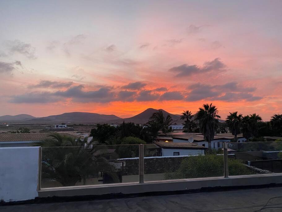 Orange House, Surf&Yoga Lajares Villa Ngoại thất bức ảnh